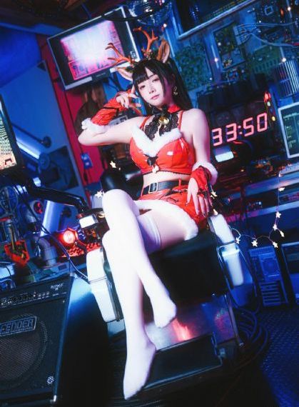中文av免费一区二区三区_十万网红美女美酱
