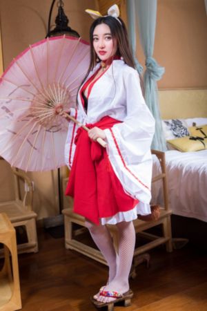 游泳池黄A片免费播放_超清电影完整版在线观看