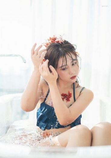 亚洲欧美综合在线100p_电影无删减版