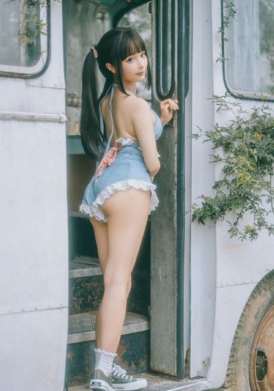 欧美精彩狠狠色丁香婷婷_字幕高清版在线播放